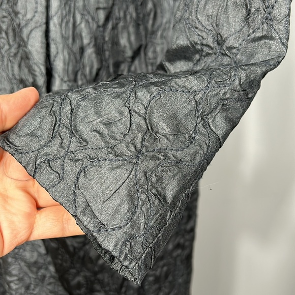 Eileen Fisher 100% Tussah Silk Gray Long Blazer size PS- gently used - Picture 7 of 16